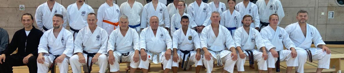 Trainer und die Teilnehmer aus dem Karateverein Nossen